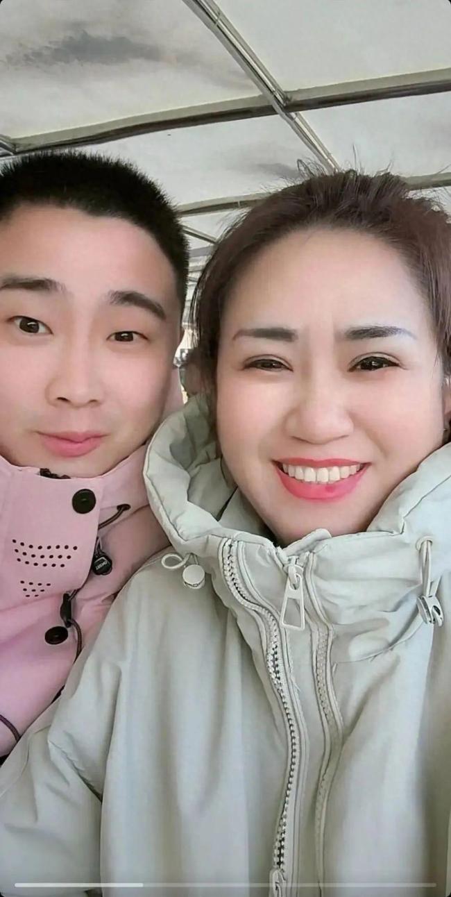 英雄消防员协助带货他们在酸什么 尊重与自重留住幸运